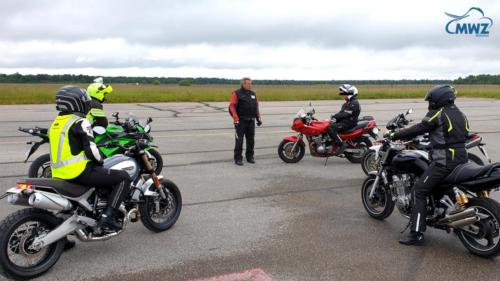 MWZ-Notbrems-Bremsentraining-Sicherheitstraining-motorrad_Muenchen